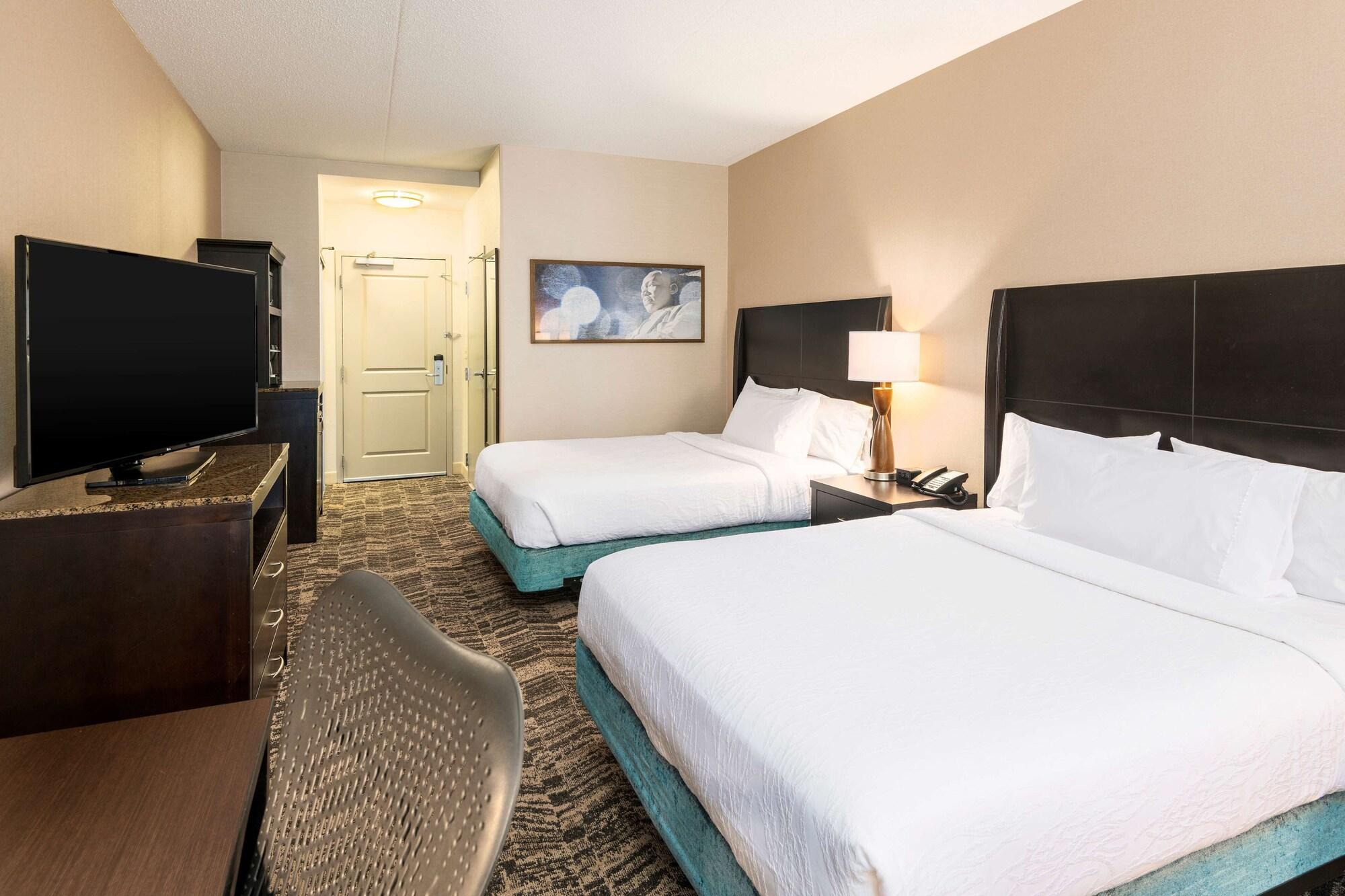 Hilton Garden Inn Silver Spring White Oak Exterior photo