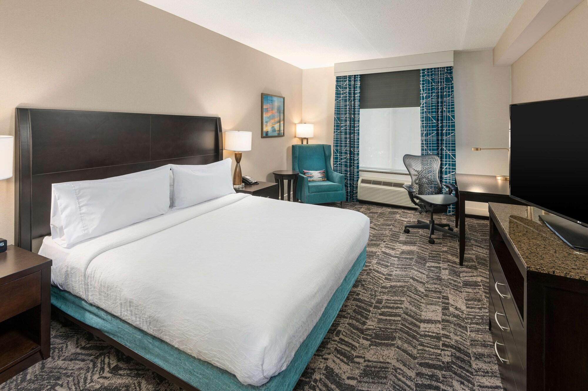 Hilton Garden Inn Silver Spring White Oak Exterior photo