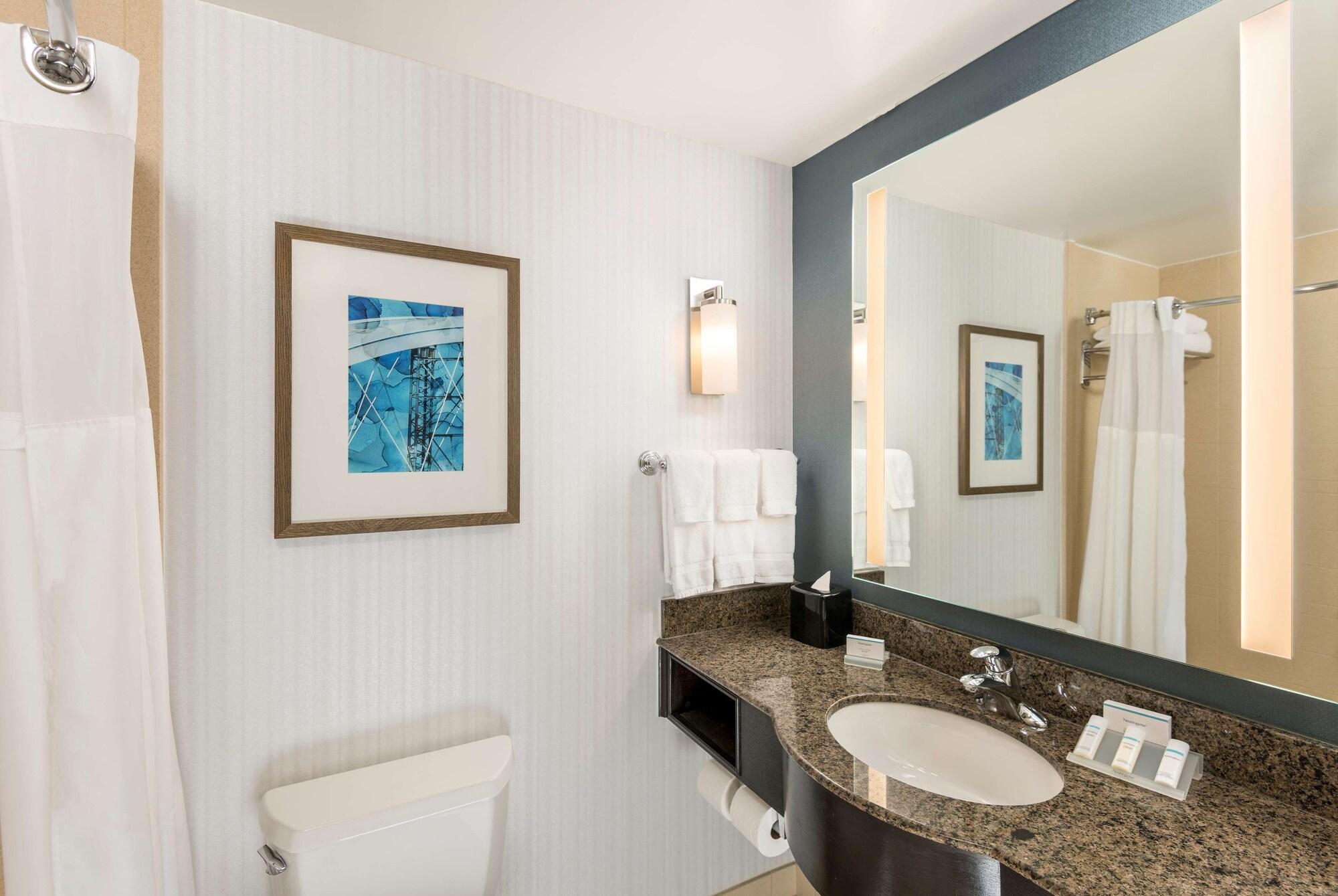 Hilton Garden Inn Silver Spring White Oak Exterior photo