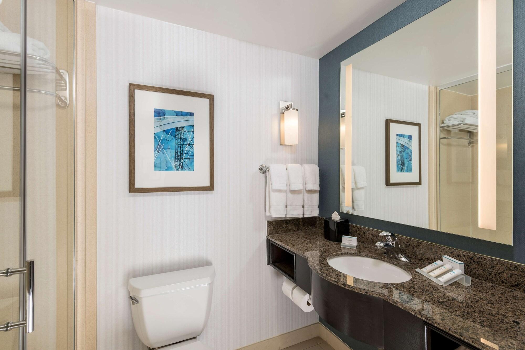 Hilton Garden Inn Silver Spring White Oak Exterior photo