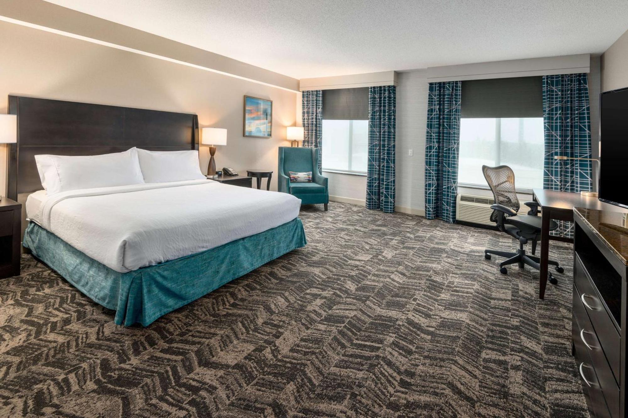 Hilton Garden Inn Silver Spring White Oak Exterior photo