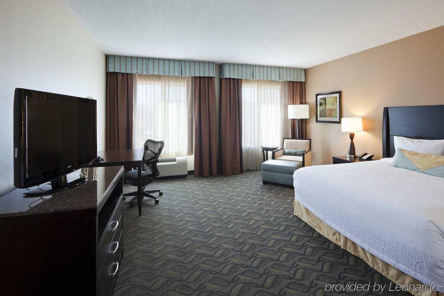 Hilton Garden Inn Silver Spring White Oak Room photo