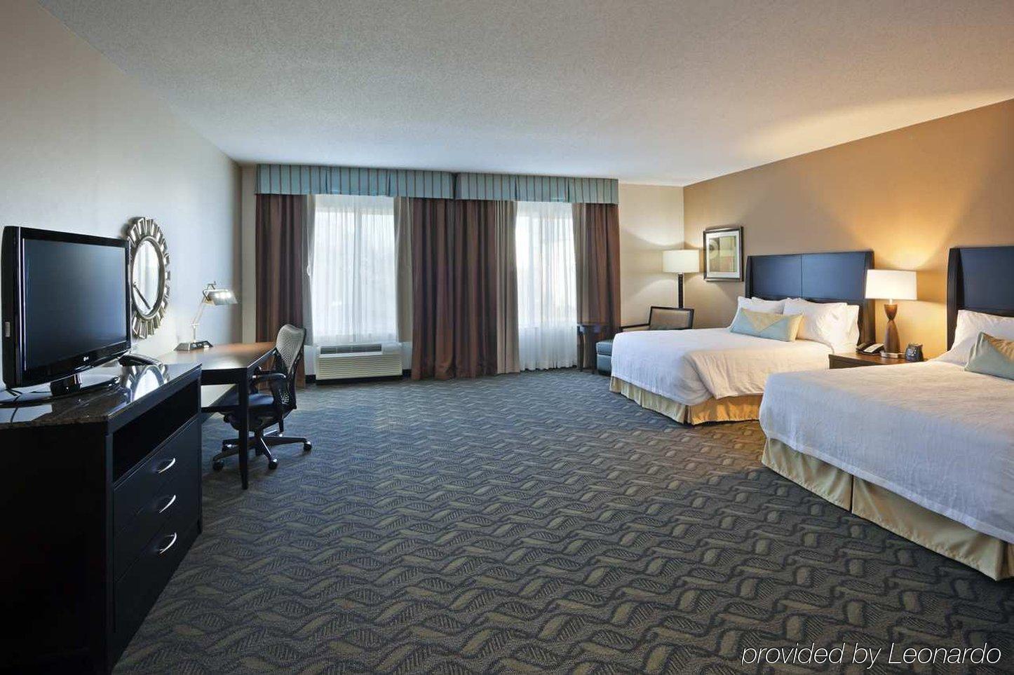 Hilton Garden Inn Silver Spring White Oak Exterior photo