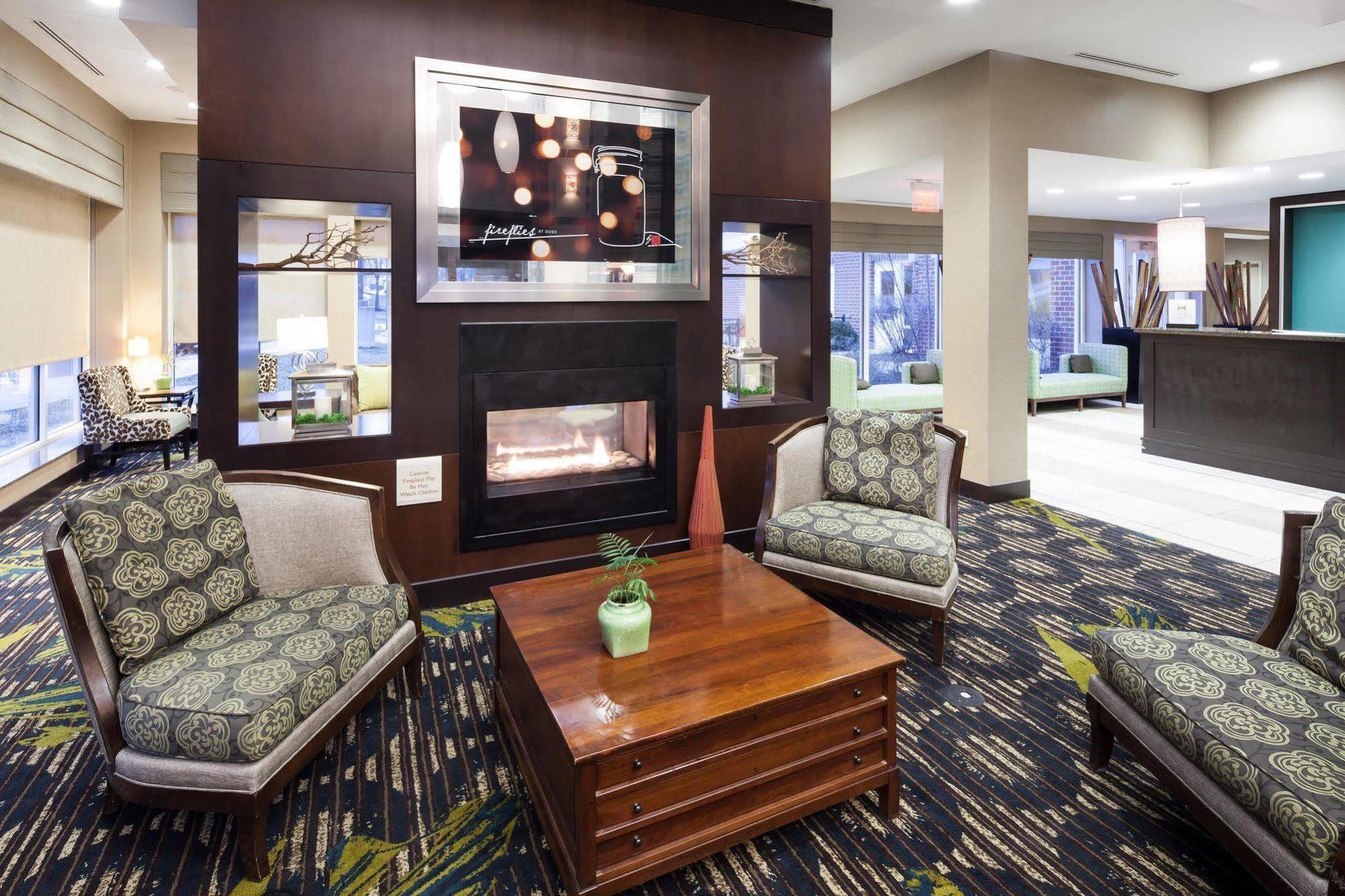 Hilton Garden Inn Silver Spring White Oak Exterior photo